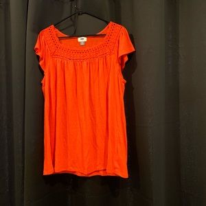 Women’s T-shirt size XL. Old navy